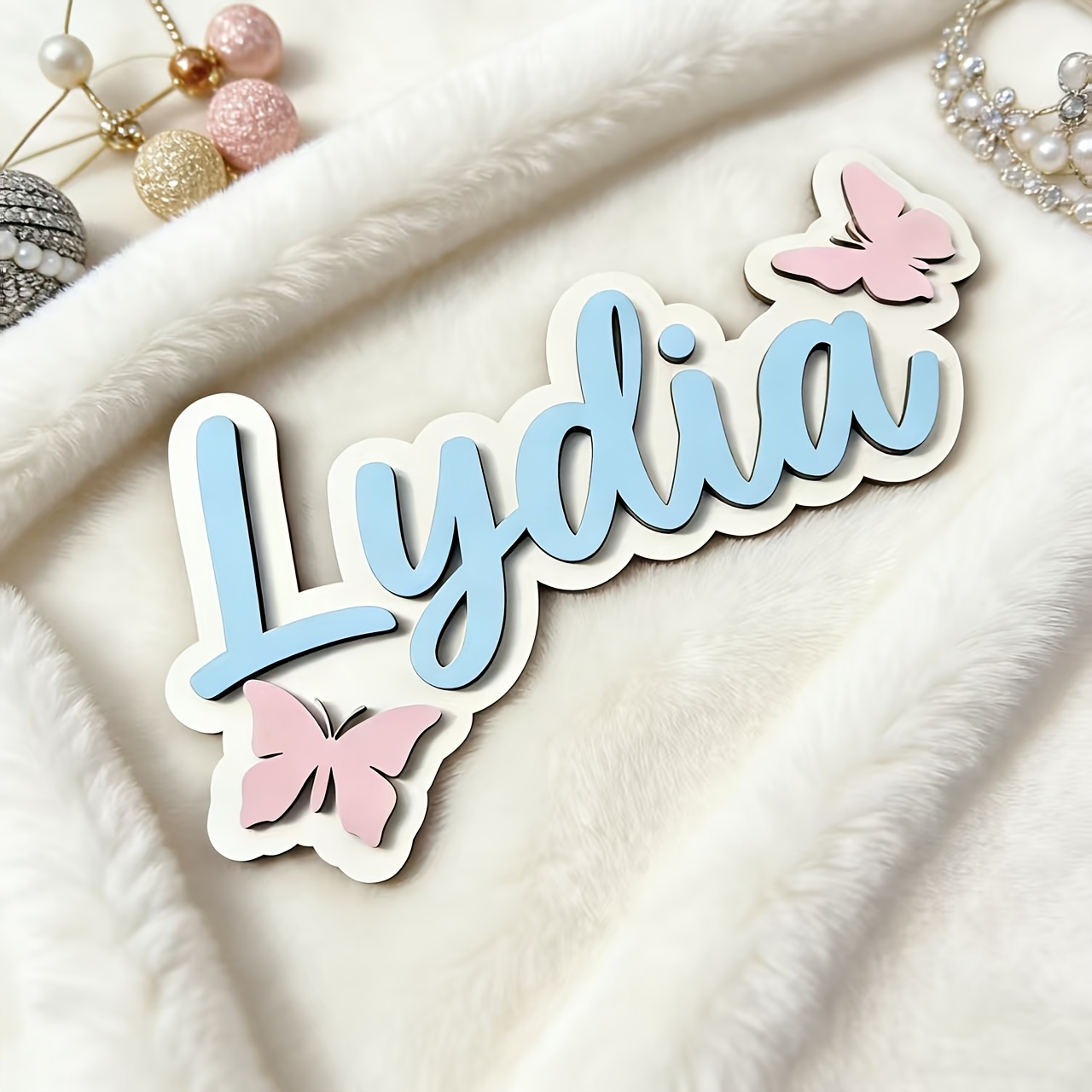 パーソナライズされたブルー＆ピンクの蝶の名前入りルームサイン - Home Decor For Birthday のレビューと価格